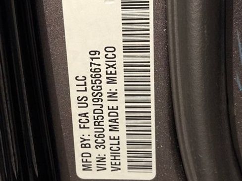 Certified 2025 RAM 2500 Big Horn AWD/4WD image 19