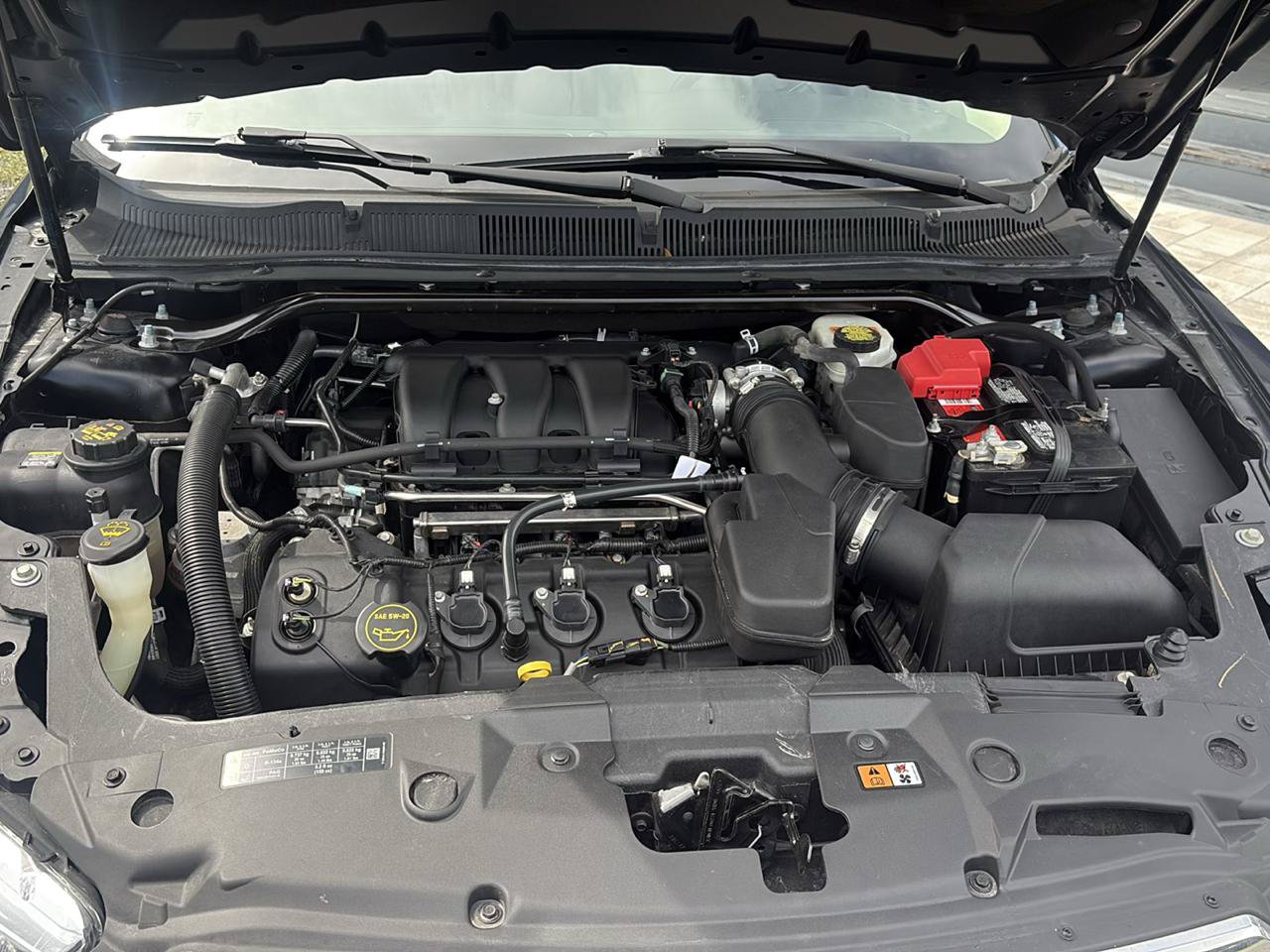 Used 2017 Ford Taurus SEL FWD image 19