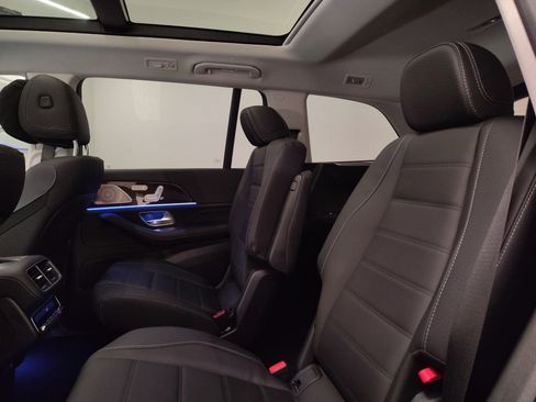 New 2026 Mercedes-Benz GLS 450 4MATIC image 24