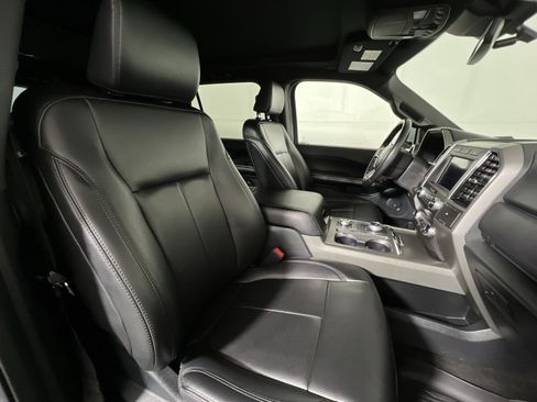 Used 2021 Ford Expedition XLT AWD/4WD image 27