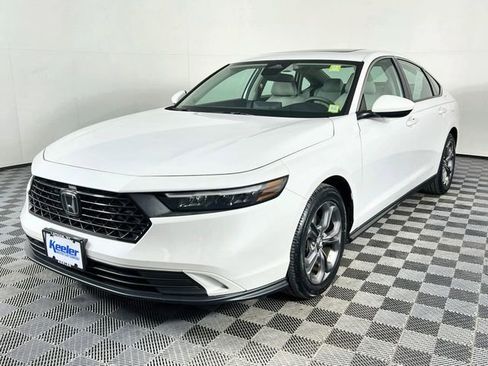 Certified 2023 Honda Accord EX image 2