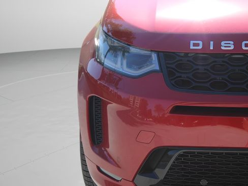 Certified 2025 Land Rover Discovery Sport S image 9