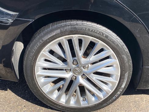 Used 2016 Lexus ES 350 w/ Luxury Package w/Wood Trim image 17