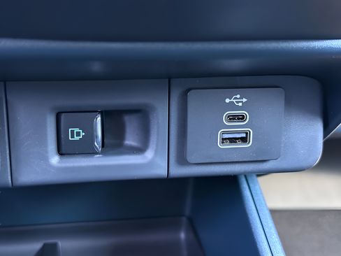 New 2026 Ford Maverick Tremor AWD/4WD image 18