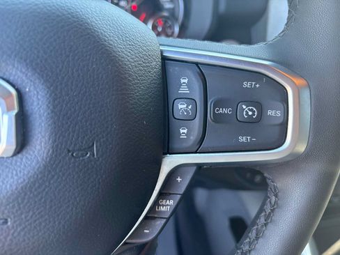 Used 2025 RAM 1500 Big Horn AWD/4WD image 23