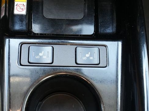 Used 2020 Toyota Prius Prime XLE FWD image 36
