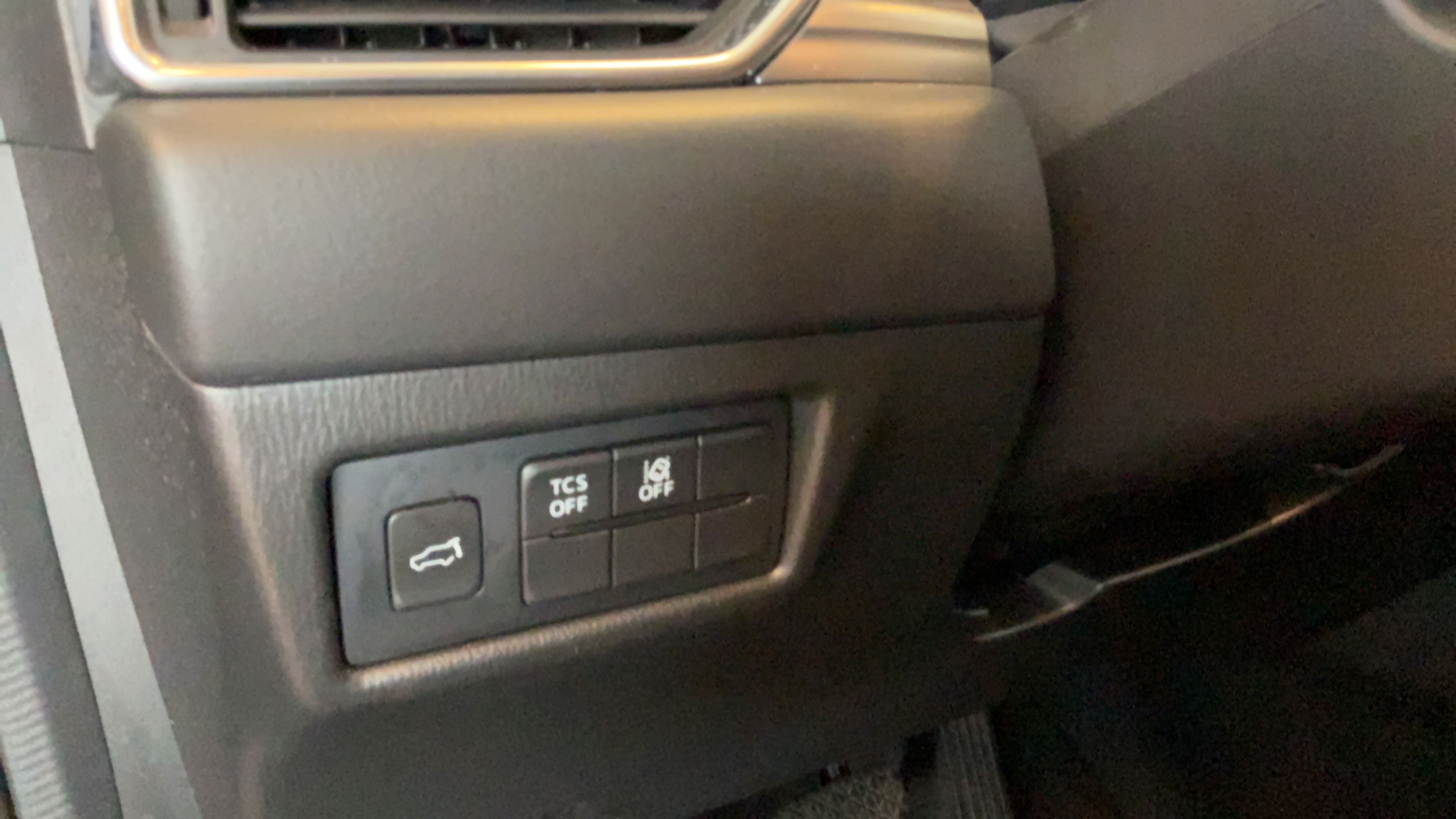 Used 2019 MAZDA CX-5 Touring FWD image 18