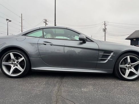 Used 2018 Mercedes-Benz SL 550 image 9