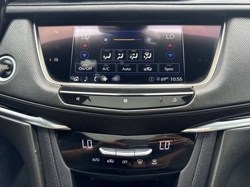 Used 2020 Cadillac XT5 Premium Luxury AWD/4WD image 16