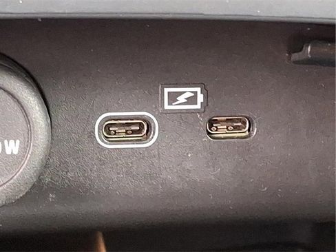 Certified 2023 Volvo C40 P8 Recharge Ultimate w/ Protection Package Premier image 24