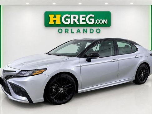Used 2023 Toyota Camry XSE w/ Cold Weather Package FWD image 4