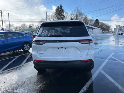 New 2025 Jeep Grand Cherokee Altitude