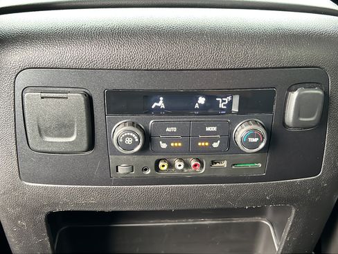 Used 2016 Chevrolet Suburban LTZ AWD/4WD image 12