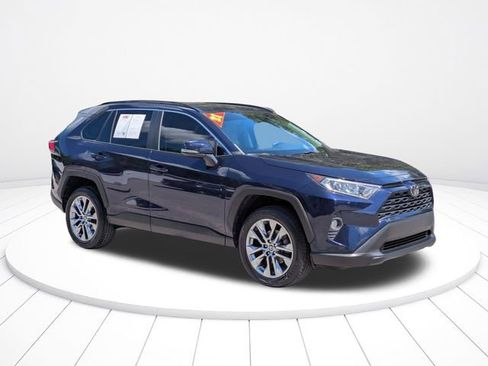 Used 2021 Toyota RAV4 XLE Premium FWD image 2