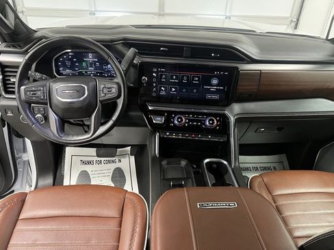 Used 2024 GMC Sierra 3500 Denali Ultimate image 27