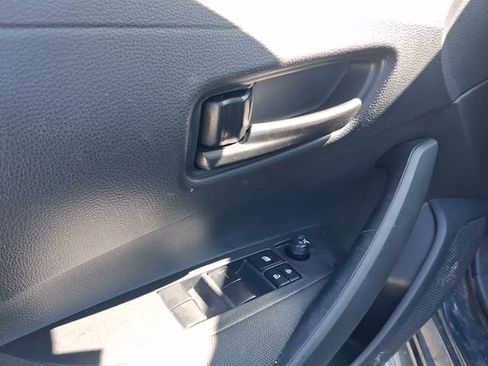 Certified 2025 Toyota Corolla LE image 10