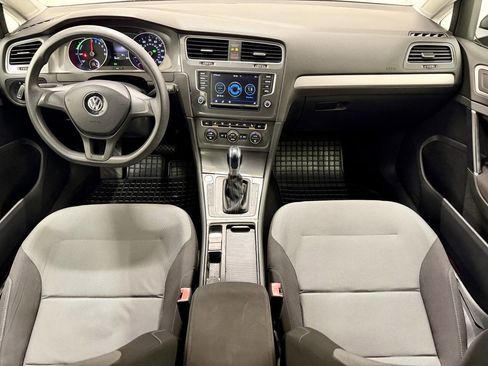 Used 2016 Volkswagen e-Golf SE w/ DC Fast Charging Package image 32