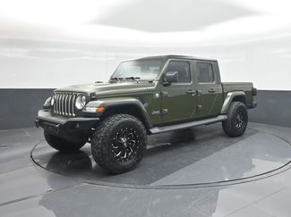 Used 2022 Jeep Gladiator Overland w/ Popular Equipment Package AWD/4WD video 1