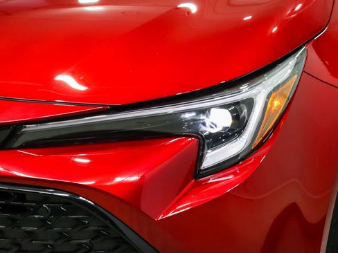 Used 2024 Toyota Corolla SE w/ SE Package FWD image 7