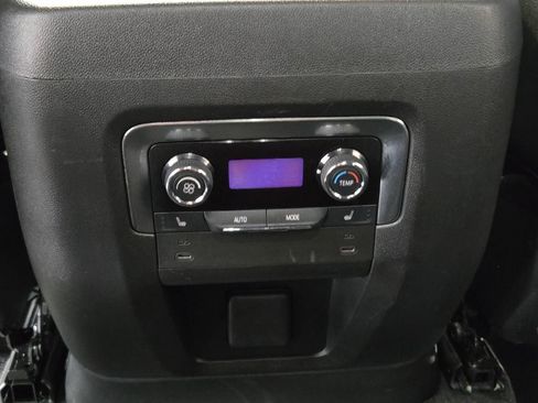 Certified 2025 Chevrolet Tahoe Premier AWD/4WD image 21