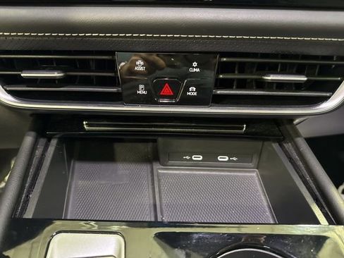 Certified 2024 Volkswagen Atlas Cross Sport SE image 19