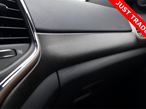 Used 2017 Jeep Grand Cherokee Laredo w/ Quick Order Package 23E image 23