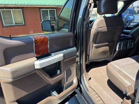Used 2015 Ford F150 King Ranch w/ Equipment Group 601A Luxury AWD/4WD image 12