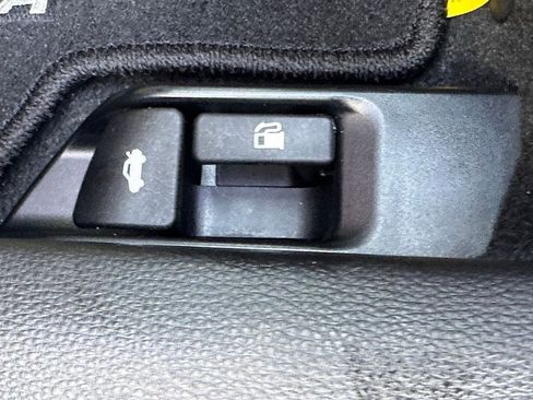 Used 2026 Toyota Corolla SE image 21