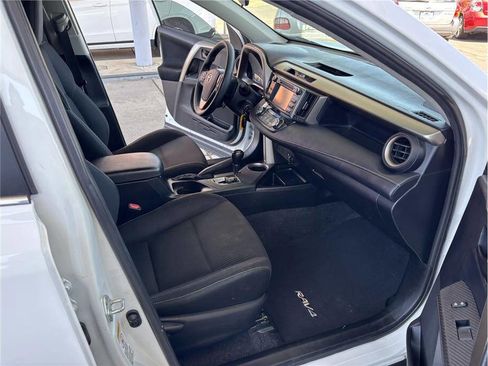 Used 2013 Toyota RAV4 XLE image 14