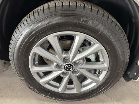 Certified 2025 MAZDA CX-5 AWD 2.5 S w/ Preferred Package image 9