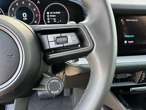 Certified 2026 Porsche Cayenne AWD/4WD image 16