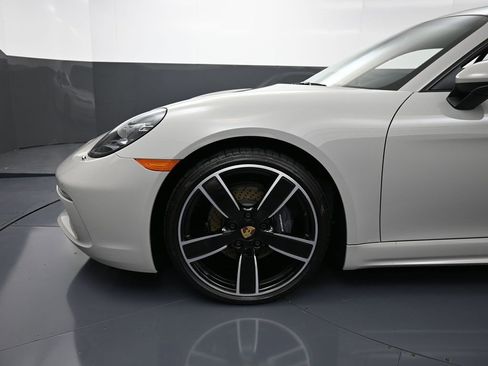 New 2025 Porsche 718 Cayman image 12