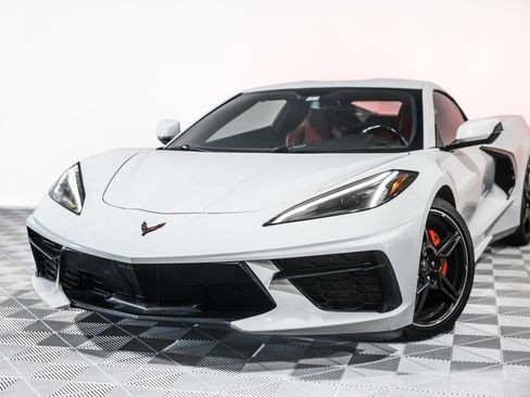 Used 2022 Chevrolet Corvette Stingray Coupe w/ 1LT RWD image 10