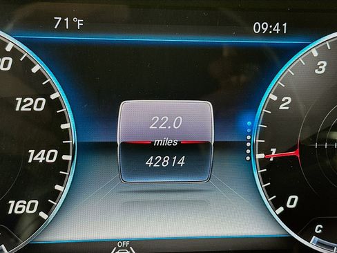 Used 2020 Mercedes-Benz S 560 Sedan image 19