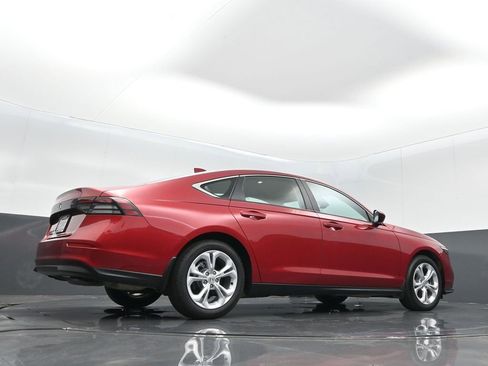 Used 2025 Honda Accord LX image 23