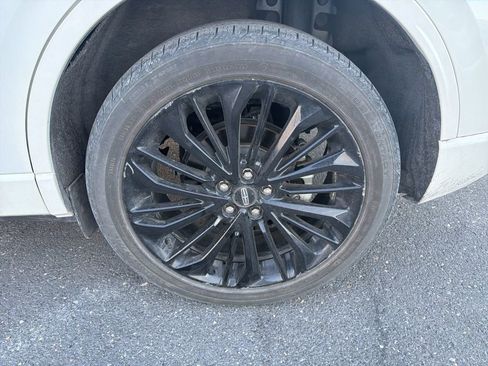 Used 2023 Lincoln Corsair Reserve w/ Equipment Group 201A image 12