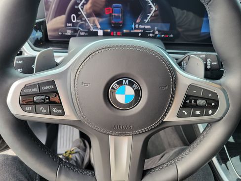 Used 2026 BMW X5 xDrive40i w/ Executive Package image 16