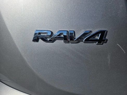Used 2016 Toyota RAV4 XLE w/ Protection Package image 28