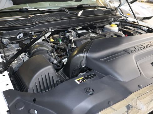 Used 2019 RAM 3500 Big Horn image 43