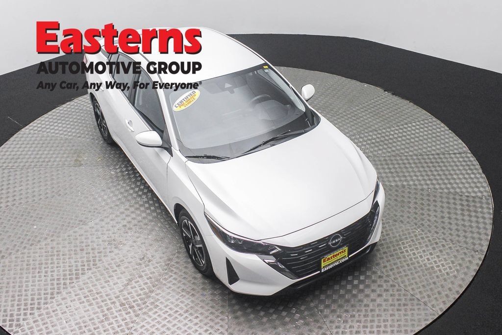 Used 2024 Nissan Sentra SV FWD image 3