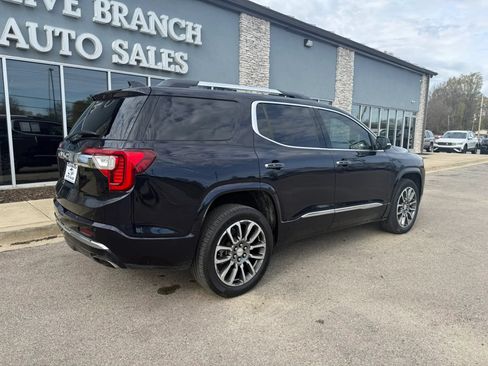 Used 2021 GMC Acadia Denali w/ Denali Technology Package FWD image 7