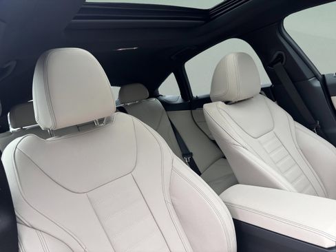 Used 2026 BMW M440i image 12