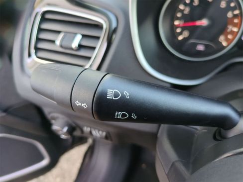 Certified 2019 Jeep Compass Limited image 26