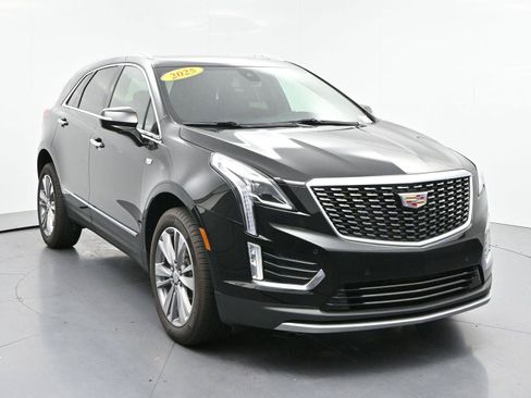 Certified 2025 Cadillac XT5 Premium Luxury FWD image 1