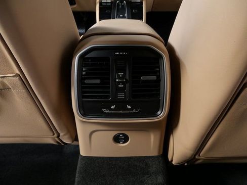 New 2026 Porsche Macan image 20