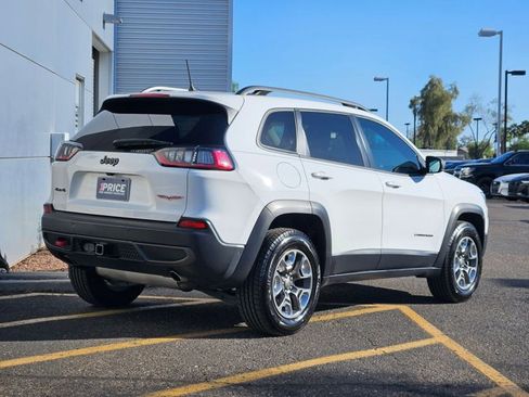 Used 2019 Jeep Cherokee Trailhawk image 5