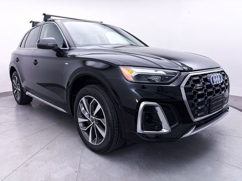 Used 2023 Audi Q5 2.0T Premium w/ Convenience Package AWD/4WD image 9