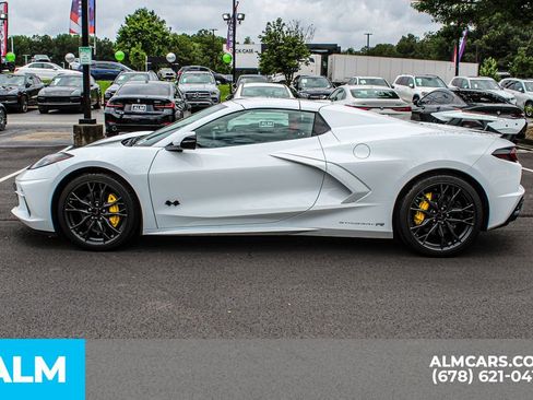 Used 2024 Chevrolet Corvette Stingray Convertible w/ 1LT RWD image 7