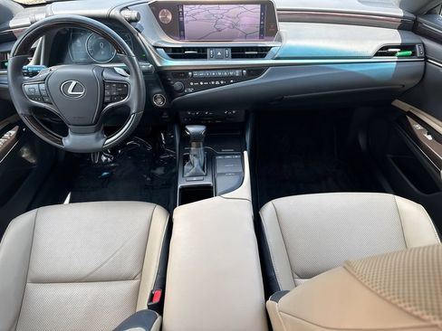 Used 2019 Lexus ES 350 w/ Premium Package FWD image 24