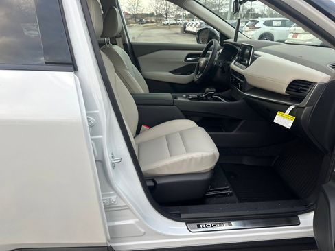 New 2026 Nissan Rogue Dark Armor image 13